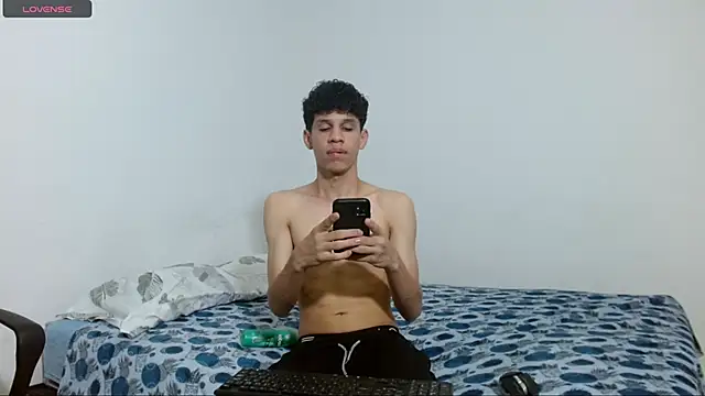 Snapshot of jeff_ross chatting on March 17, 2025, 4:33 pm jeff ross online show from March 17, 2025, 4:33 pm