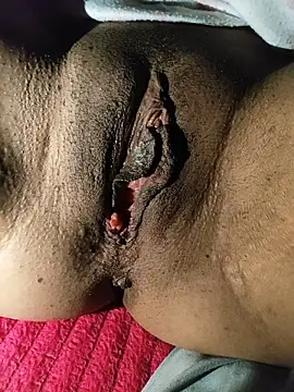 Gipsybrownpussy online show from January 18, 2026, 10:24 pm