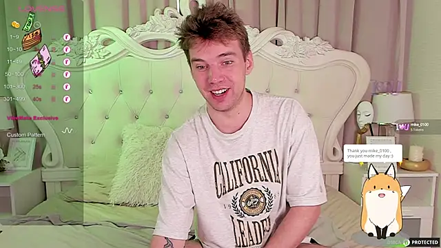 ArthurWhitee online show from September 21, 2025, 3:11 am