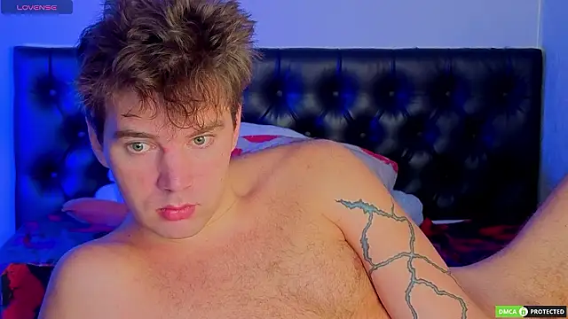 ArthurWhitee online show from February 28, 2026, 3:17 am