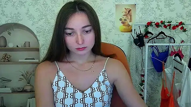  Barbie Kiss  online show from October 22, 2025, 2:27 pm