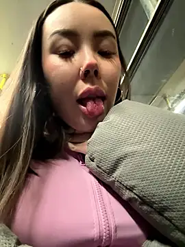 Asian Asami online show from January 15, 2026, 6:33 pm