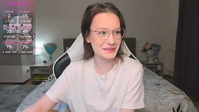 DearLia online show from February 23, 2025, 7:49 pm