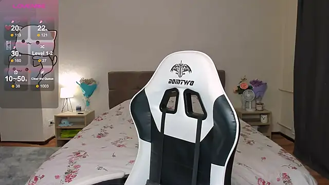 DearLia online show from February 20, 2025, 4:36 pm