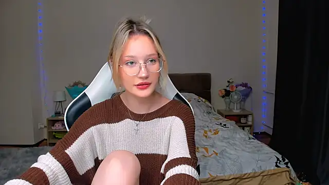 DearLia online show from October 30, 2025, 8:50 pm