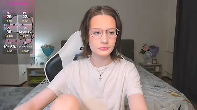 DearLia online show from February 23, 2025, 4:46 pm