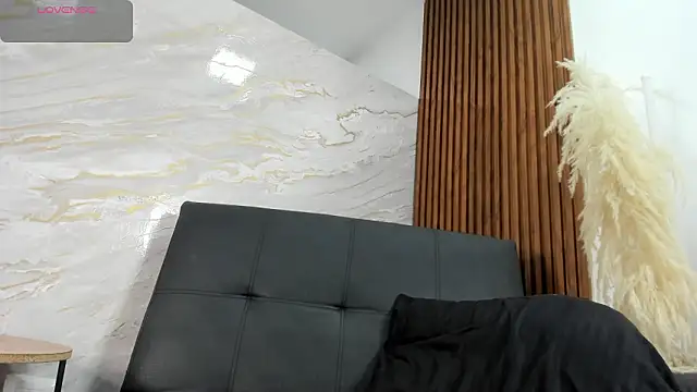 Hanna lens online show from March 20, 2026, 7:04 pm