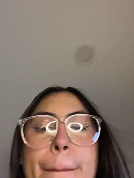 Snapshot of _Danaa chatting on April 22, 2026, 7:09 pm Danaa online show from April 22, 2026, 7:09 pm