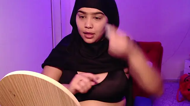 VenussTits97 online show from February 11, 2026, 11:37 pm