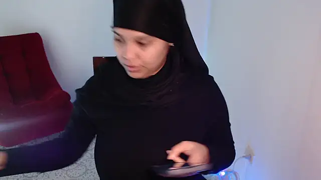 Snapshot of VenussTits97 chatting on March 4, 2025, 11:32 pm VenussTits97 online show from March 4, 2025, 11:32 pm