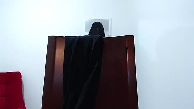 Snapshot of VenussTits97 chatting on March 6, 2025, 2:19 am VenussTits97 online show from March 6, 2025, 2:19 am