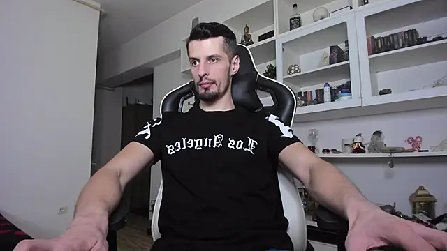 ToddClaytonn online show from February 18, 2025, 11:52 pm