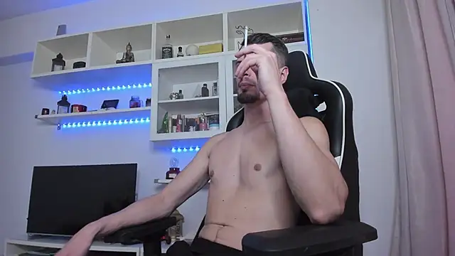 ToddClaytonn online show from September 30, 2025, 9:26 am