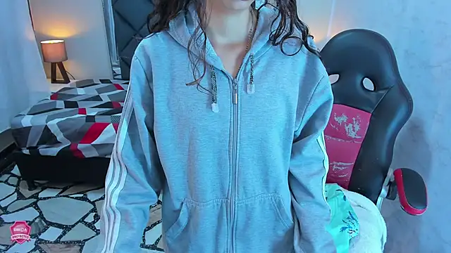 Alicee petite online show from January 17, 2025, 11:38 am