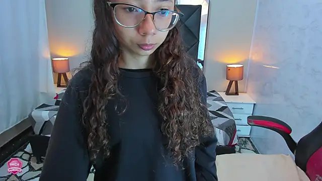 Alicee petite online show from January 21, 2025, 11:13 am