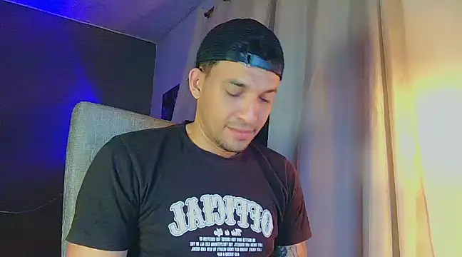 Snapshot of Jeff_Kent2 chatting on March 2, 2025, 1:58 am Jeff Kent2 online show from March 2, 2025, 1:58 am