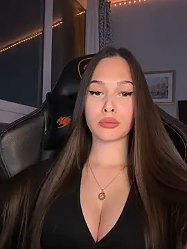 EricaWalls online show from April 16, 2026, 6:52 pm