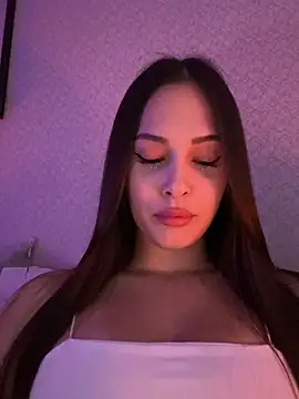 EricaWalls online show from February 3, 2025, 8:03 pm