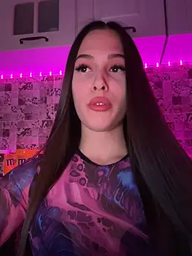 EricaWalls online show from February 19, 2025, 7:37 pm