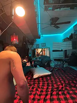 PeytonJohnn online show from September 12, 2025, 4:12 am