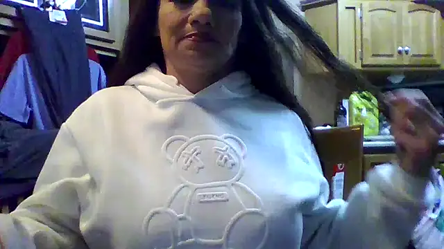 ALLURET4U online show from March 12, 2025, 3:13 am