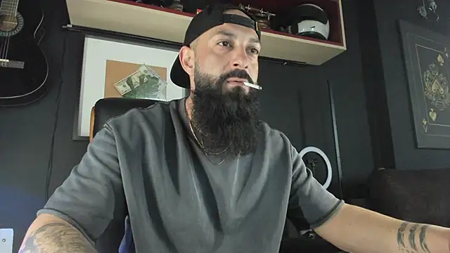 axxelrich  online show from February 15, 2025, 7:27 am