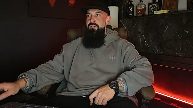 axxelrich  online show from November 26, 2025, 4:34 am