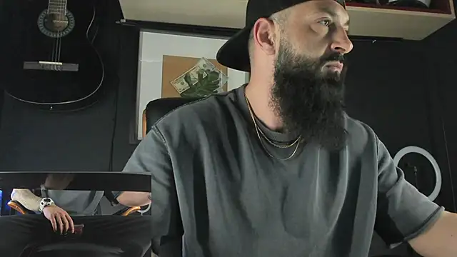 axxelrich  online show from February 16, 2025, 11:16 am