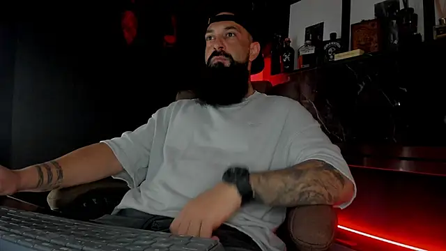 axxelrich  online show from October 6, 2025, 4:24 am