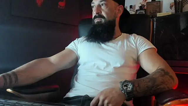 axxelrich  online show from September 27, 2025, 4:40 am