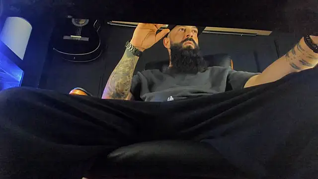 axxelrich  online show from March 1, 2025, 10:34 am