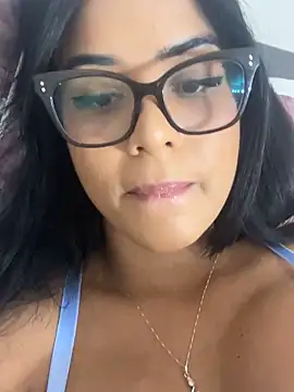 Laisabrazil online show from September 19, 2025, 3:43 am