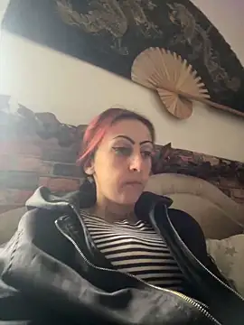 kriszy baby online show from March 11, 2025, 9:34 am