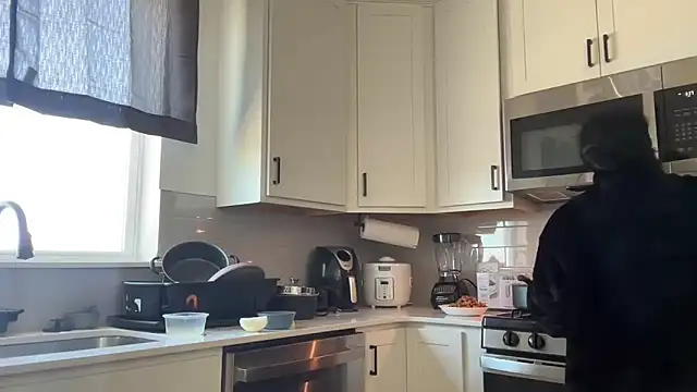 londonsfantasy online show from April 10, 2026, 7:10 pm