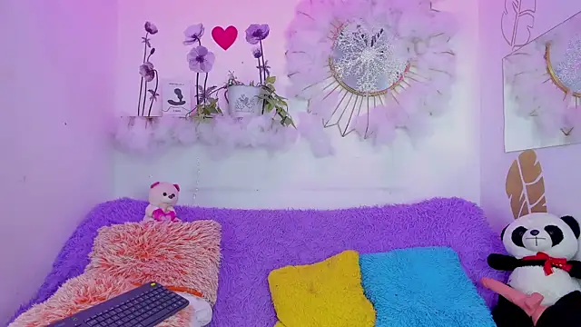 Ariadna Evangeline online show from February 12, 2026, 5:18 am