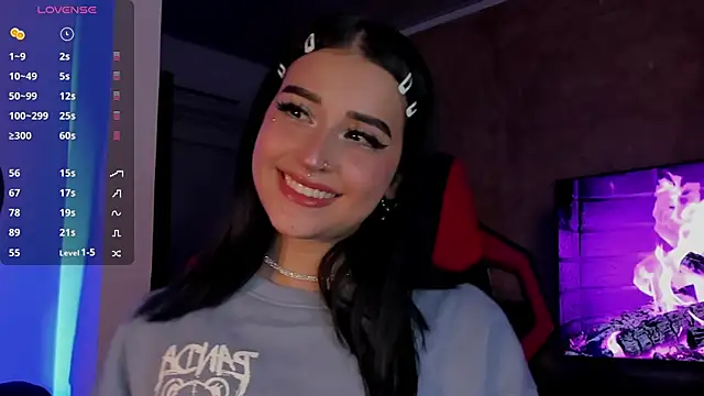 Charlotte greys online show from January 7, 2025, 11:45 pm