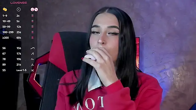 Charlotte greys online show from January 17, 2025, 1:36 am