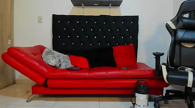 julian wallace online show from March 20, 2025, 1:24 am