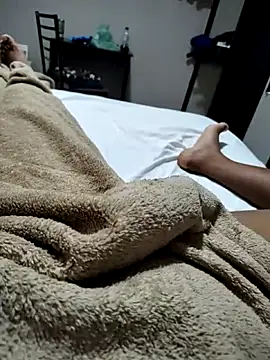 paulocte123 online show from December 1, 2025, 12:33 am