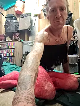 bentoverblonde online show from October 29, 2025, 2:32 am