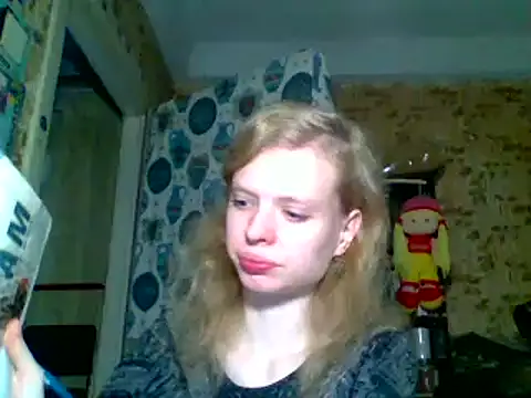 SexyAndYunge online show from December 4, 2024, 7:11 am