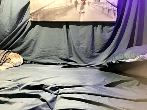 BigMac1596 online show from September 14, 2025, 10:43 pm