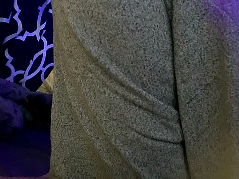 BigMac1596 online show from October 16, 2025, 9:23 pm