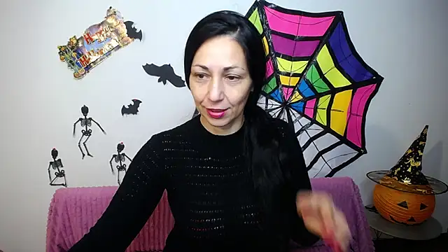 LiluGrants online show from October 25, 2025, 6:08 pm