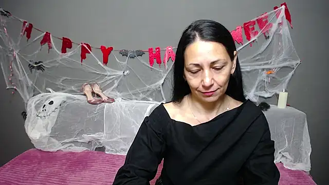 LiluGrants online show from October 26, 2025, 7:14 pm