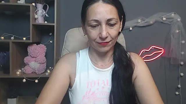 LiluGrants online show from September 20, 2025, 6:13 pm