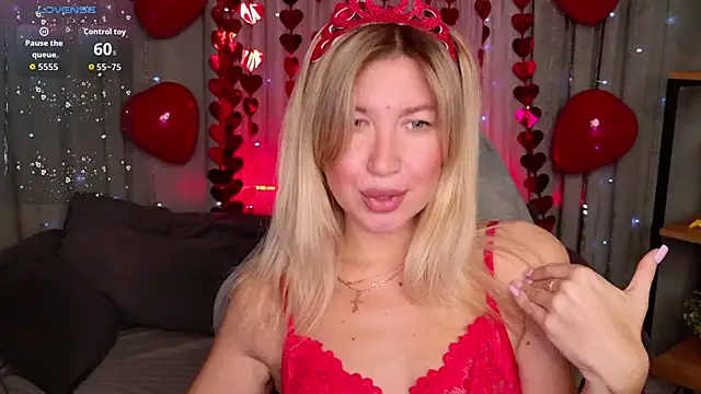 Snapshot of MilaBott chatting on February 6, 2026, 7:43 pm MilaBott online show from February 6, 2026, 7:43 pm