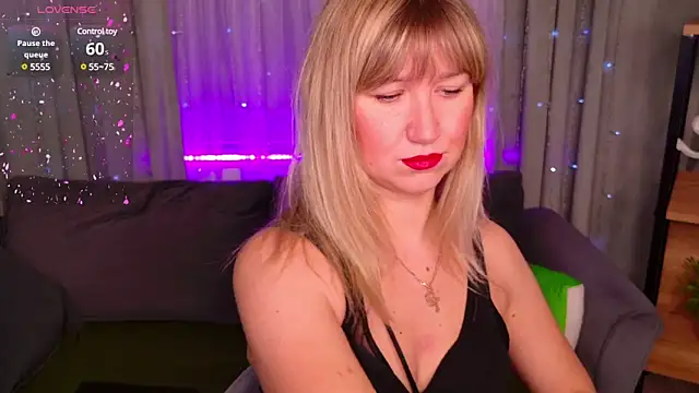 MilaBott online show from March 13, 2025, 8:22 pm