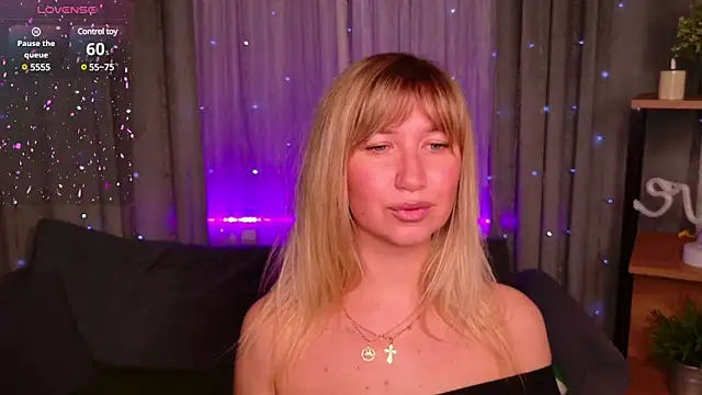 MilaBott online show from March 8, 2025, 12:44 am