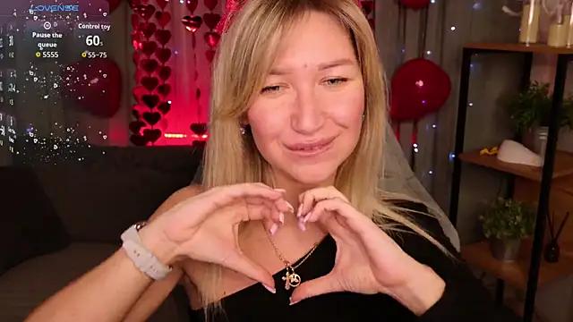 Snapshot of MilaBott chatting on February 8, 2026, 7:33 pm MilaBott online show from February 8, 2026, 7:33 pm